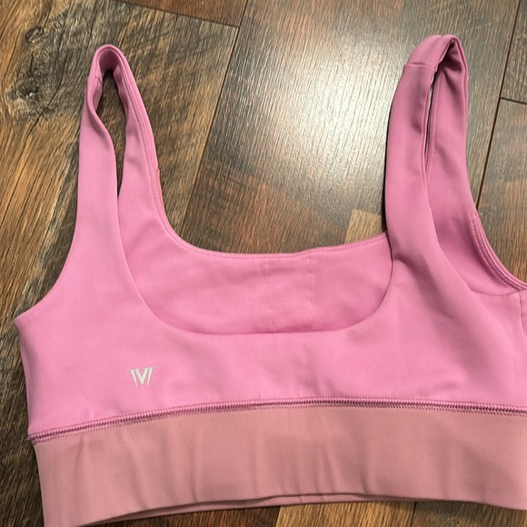 IVL sports bra size 2 - Picture 2 of 3